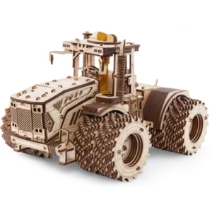 Traktori - 3D mekaaninen puupalapeli, 596 palaa - KIROVETS K7M