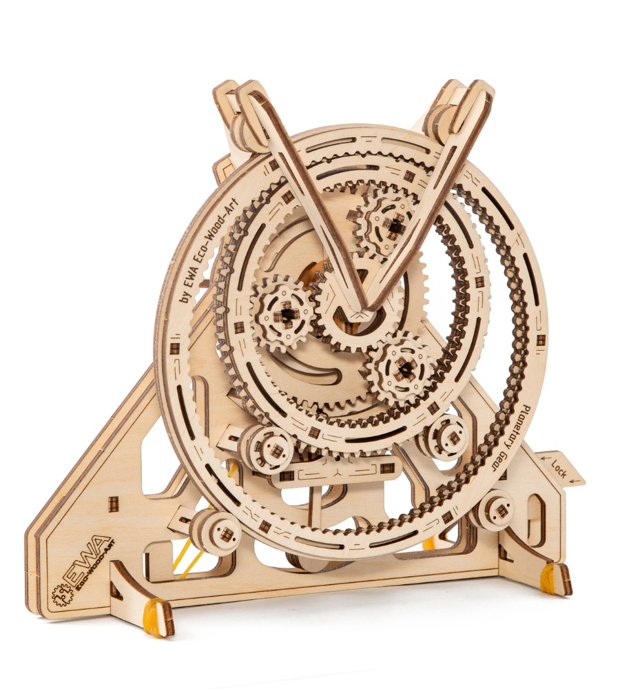Wooden mechanical planetary gear puzzle, 153 pieces