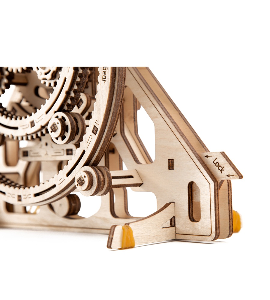 Wooden mechanical planetary gear puzzle, 153 pieces